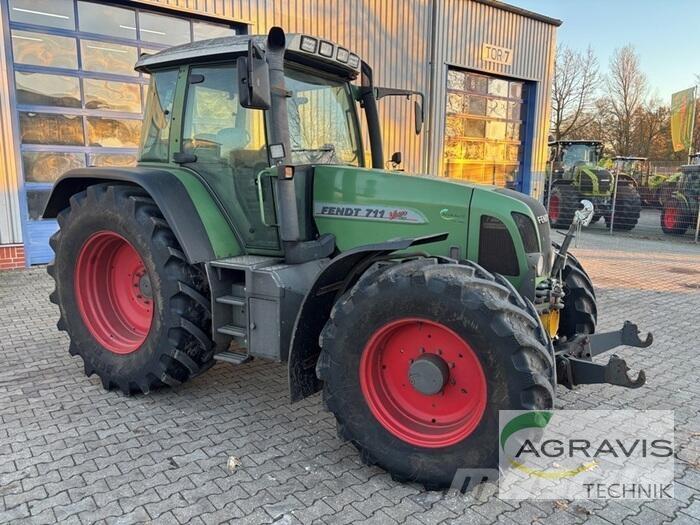 Fendt 711 VARIO Traktoren