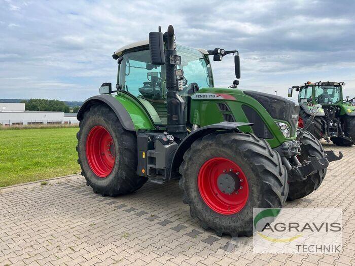 Fendt 718 VARIO S4 Traktoren