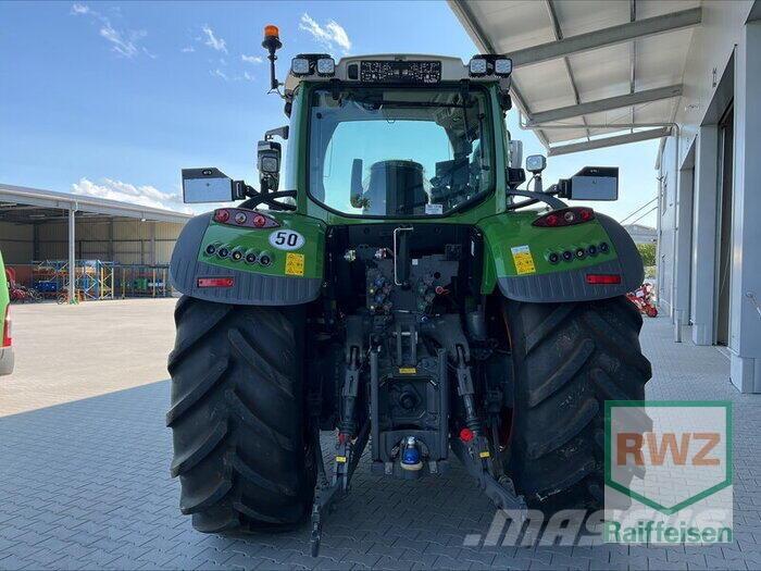 Fendt 724 Vario Gen6 Traktoren