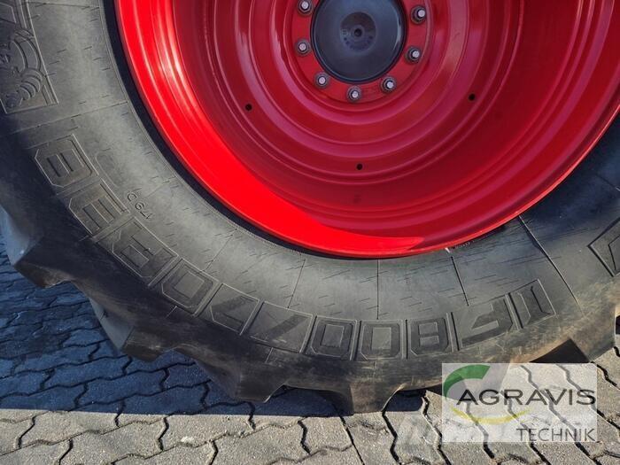 Fendt 828 VARIO S4 Traktoren