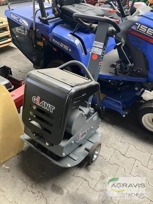 GiANT GPR3558D Sonstige Baumaschinen