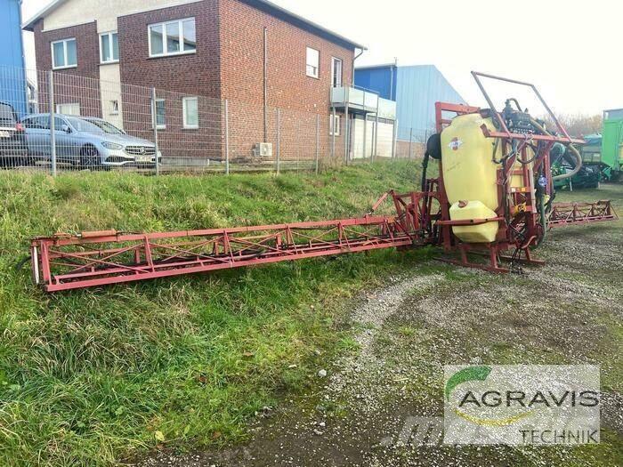 Hardi MEGA 1000 LTR. Anhängespritzen