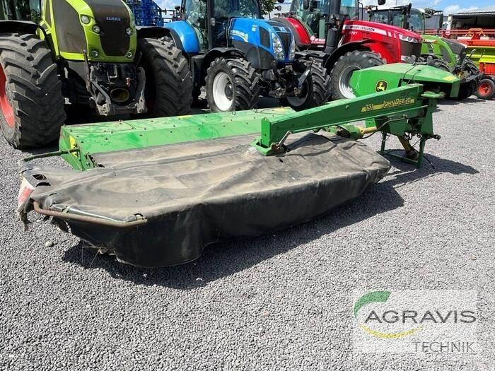 John Deere 331 Mäher