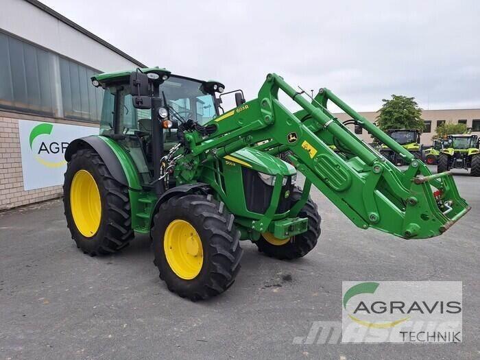 John Deere 5100 R Traktoren