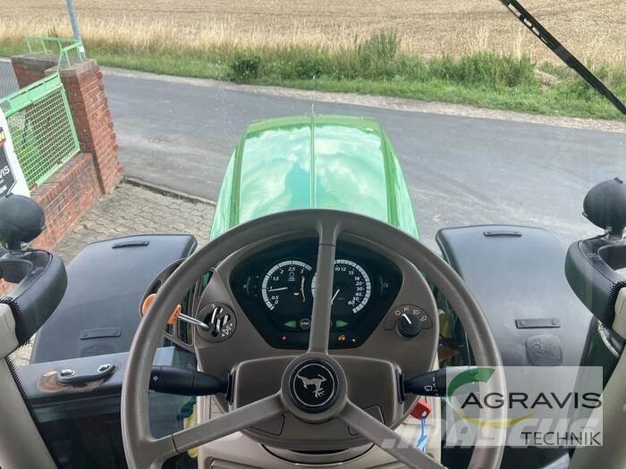 John Deere 6215 R Traktoren
