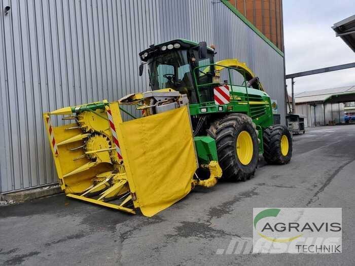 John Deere 7400 Selbstfahrende Häcksler