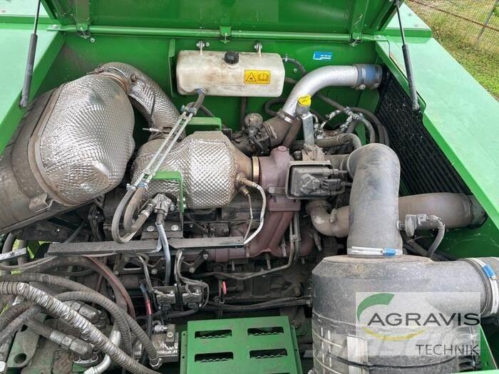 John Deere W 330 Mähdrescher