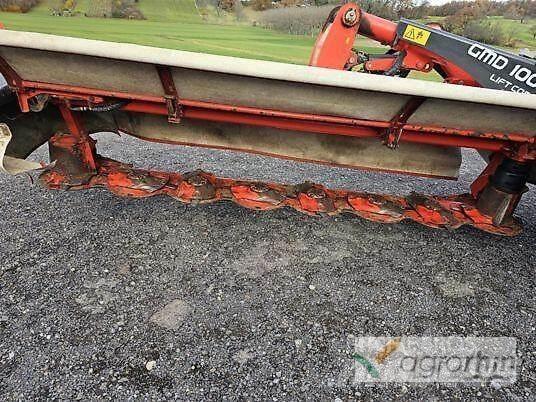 Kuhn GMD10030 et 3525 Mäher