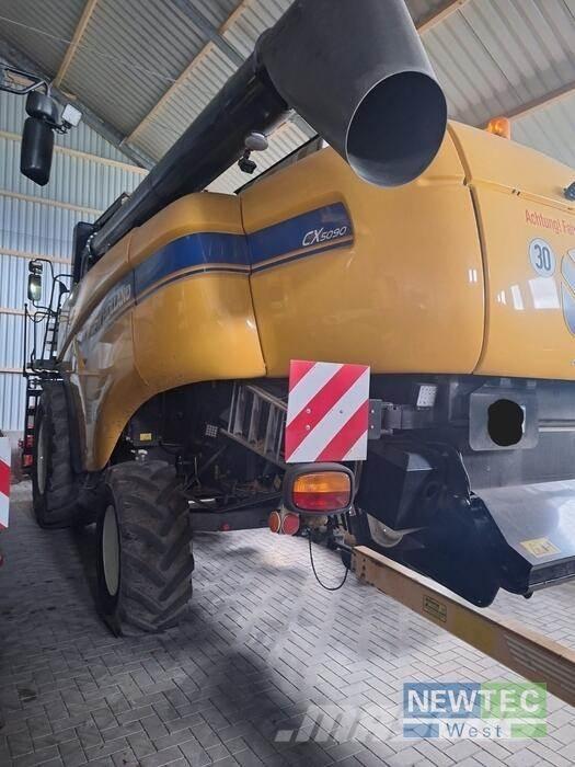 New Holland CX 5090 Mähdrescher