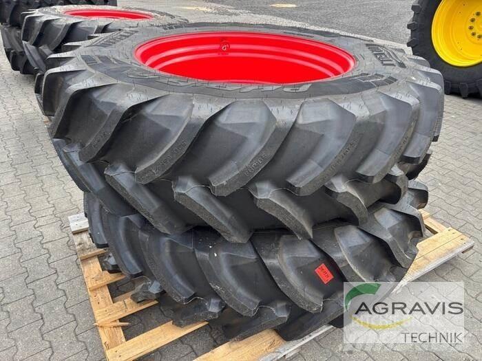 Pirelli KR 520/85R42 Reifen