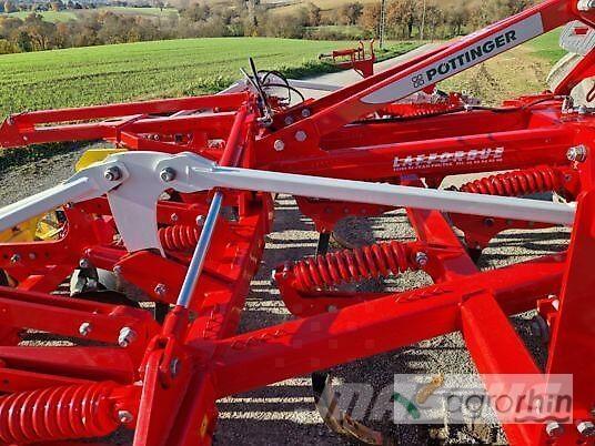 Pöttinger SYNKRO 4030 Motoreggen / Rototiller