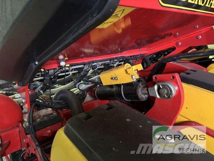 Väderstad TEMPO TPF 8 Drillmaschinen