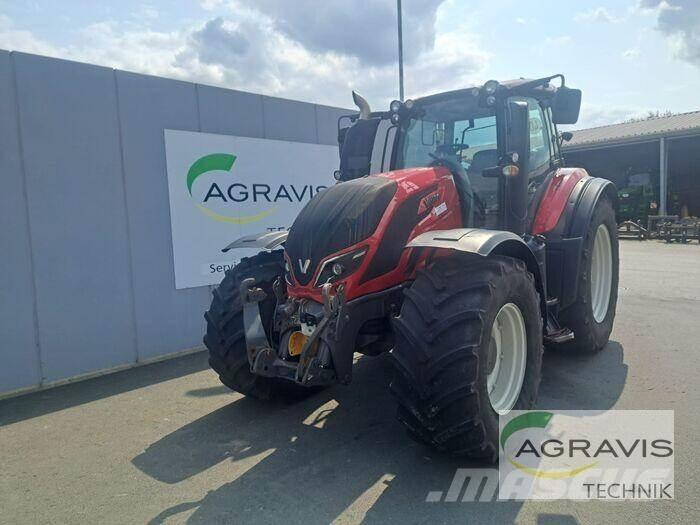 Valtra T 174 ED Traktoren