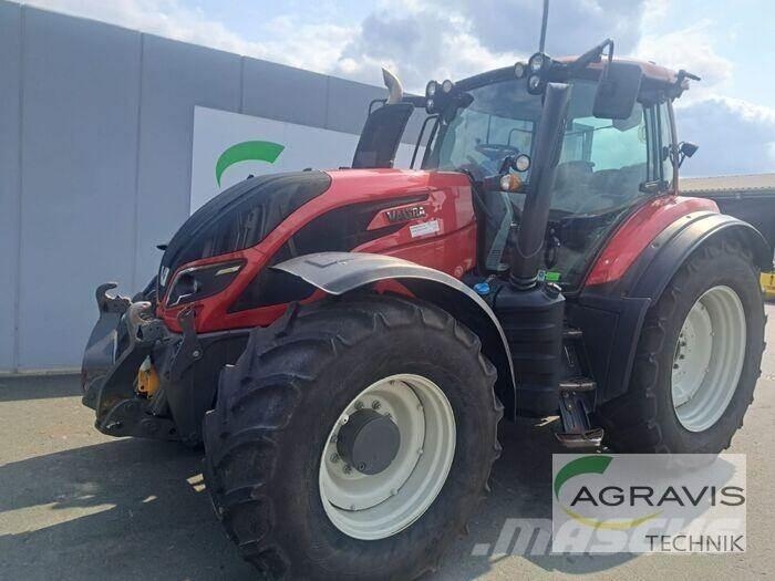 Valtra T 174 ED Traktoren