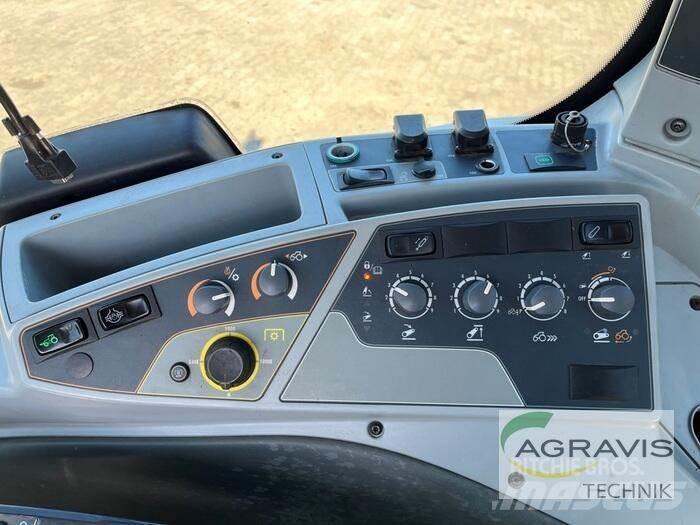Valtra T 214 D Traktoren
