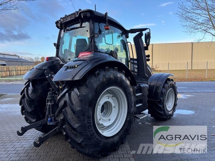 Valtra T 235 D Traktoren