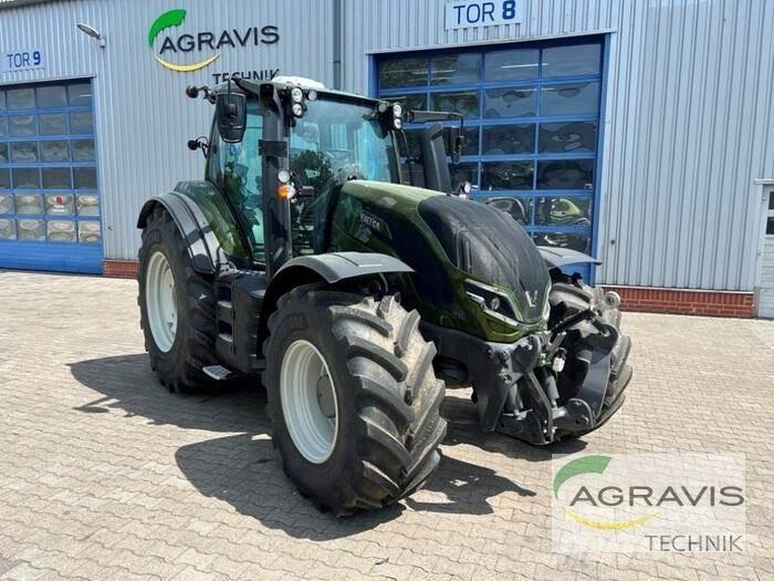 Valtra T 235 D 2A1 Traktoren