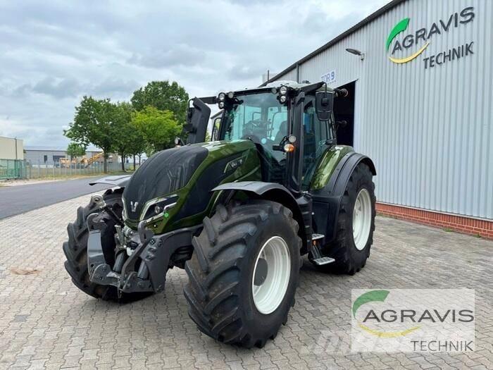Valtra T 235 D 2A1 Traktoren