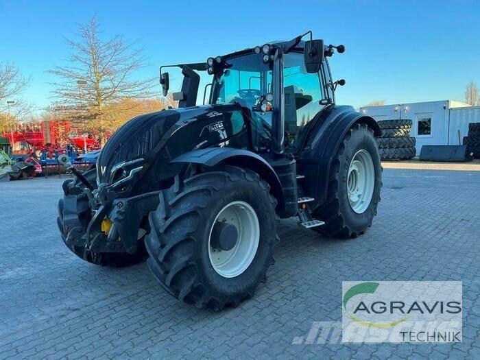 Valtra T 255 V 2A1 Traktoren