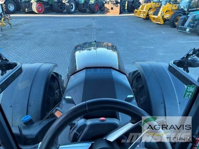 Valtra T 255 V 2A1 Traktoren