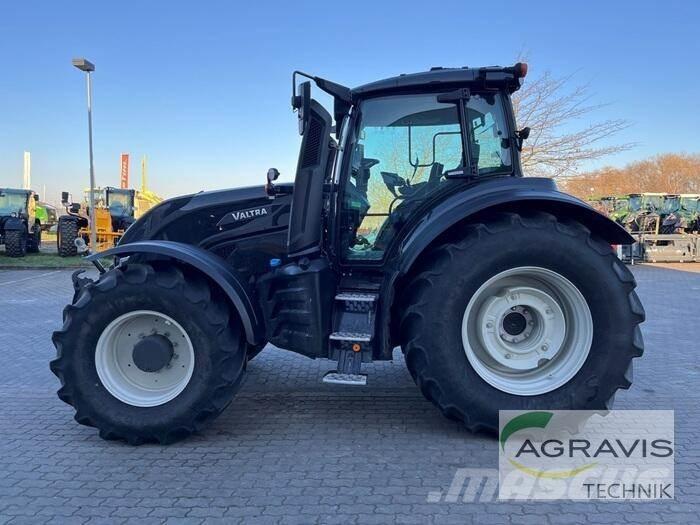 Valtra T 255 V 2A1 Traktoren