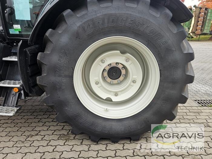 Valtra T 255 V 2A1 Traktoren