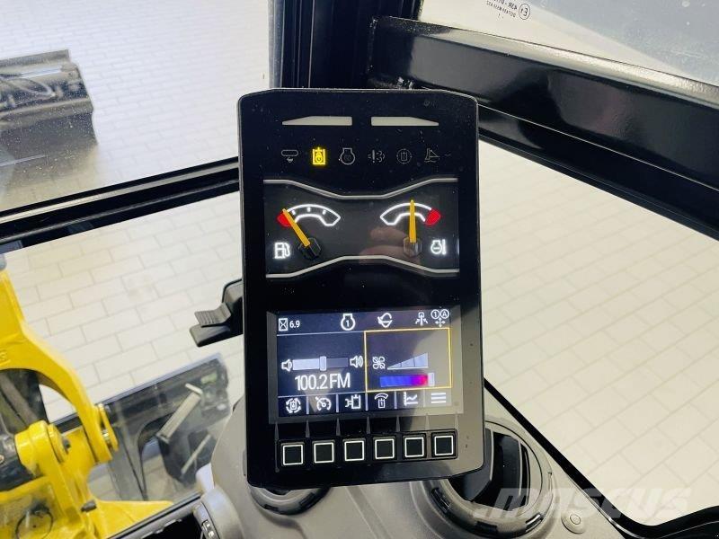 CAT 302CR-05A Mobilbagger