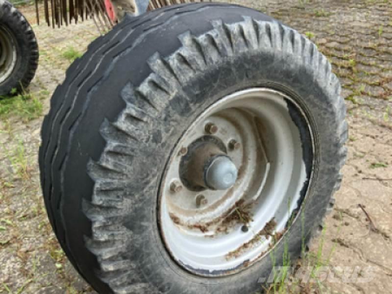 Fella TS 10055 Schwader