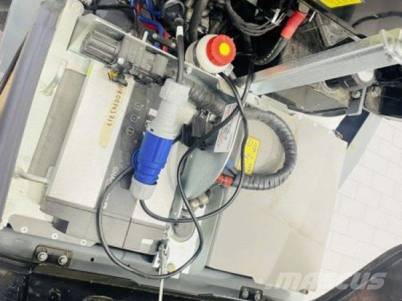 GiANT G2200E Kompaktlader