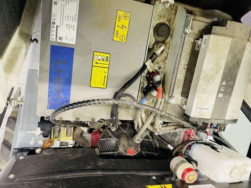 GiANT G2700E Kompaktlader