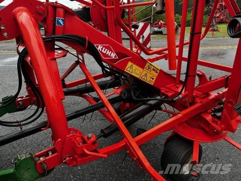 Kuhn GF 8702 Kreiselheuer/-wender
