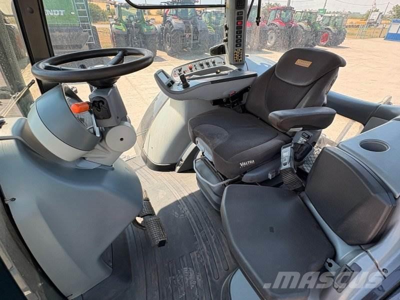 Valtra S274 Traktoren