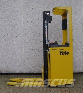Yale SMS12S Selbstfahrstapler