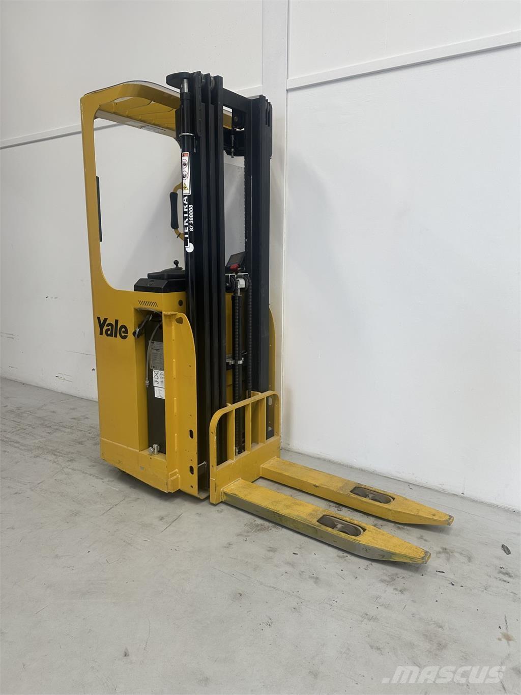 Yale SMS15S Selbstfahrstapler