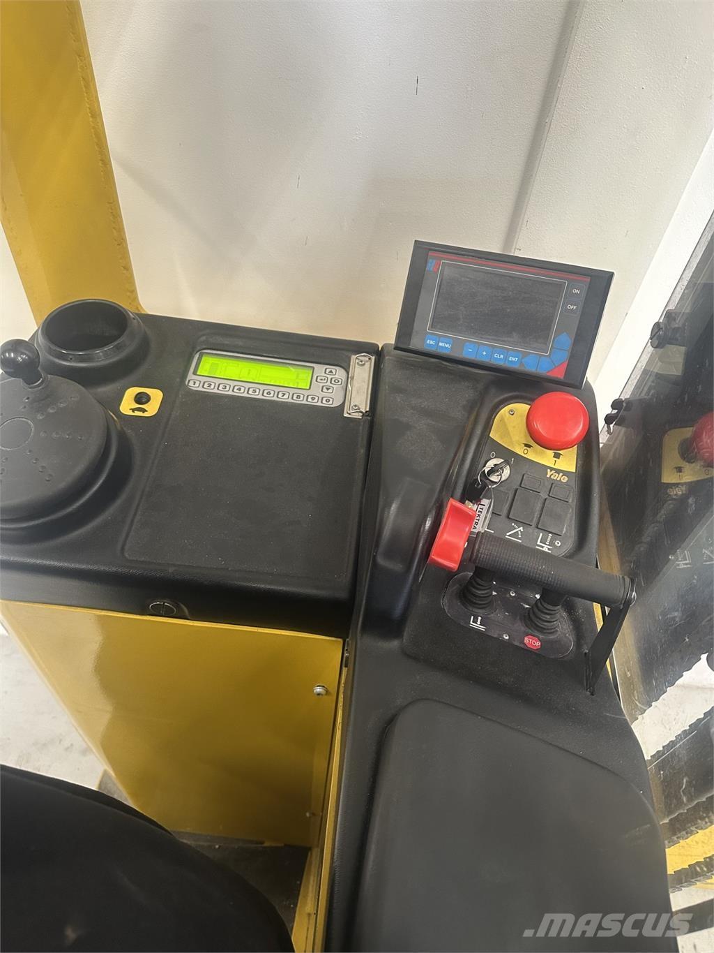 Yale SMS15S Selbstfahrstapler