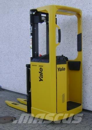 Yale SMS15S Selbstfahrstapler