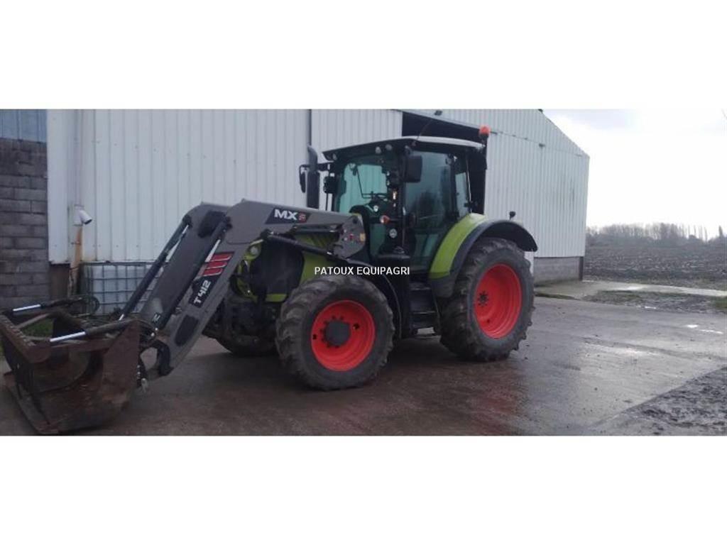 CLAAS ARION 520 Traktoren