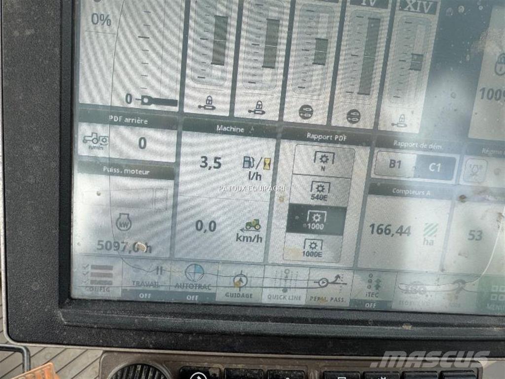 John Deere 6215R Traktoren