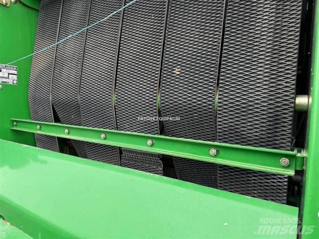 John Deere 864 Rundballenpressen