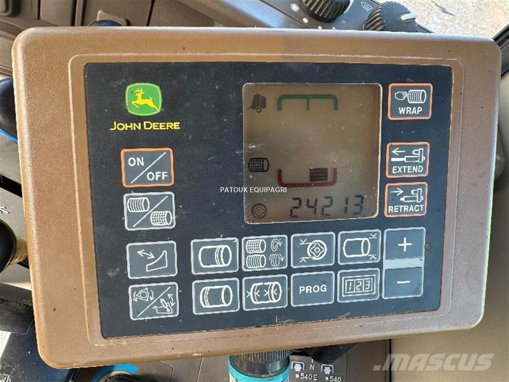 John Deere 864 Rundballenpressen