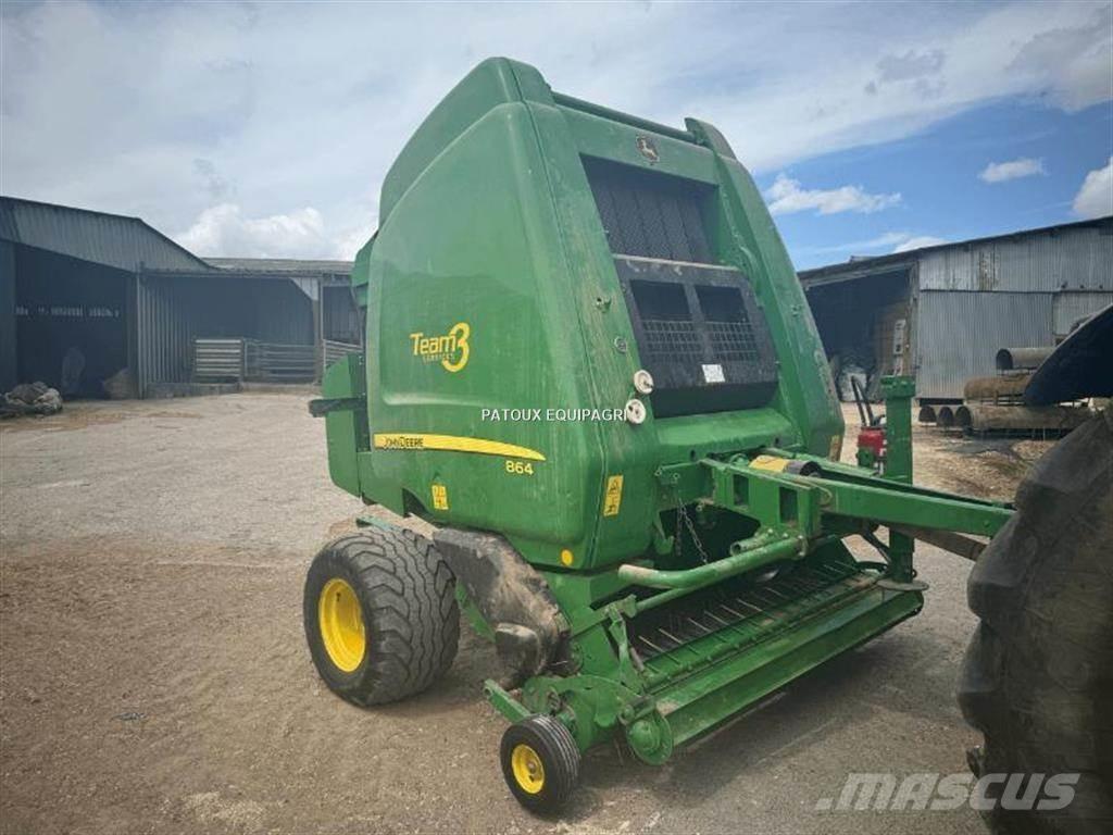John Deere 864 Rundballenpressen