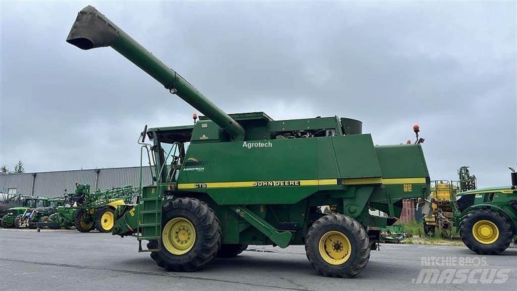 John Deere CTS Mähdrescher