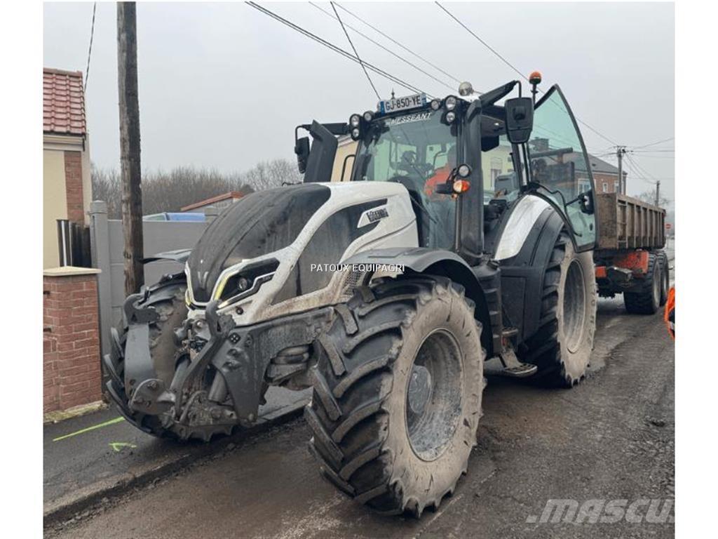 Valtra T175 EA Traktoren
