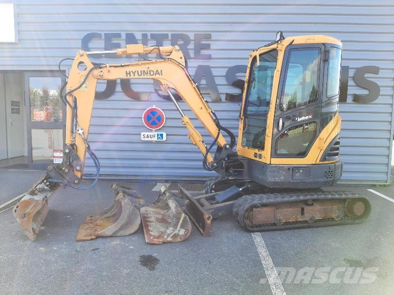 Hyundai R25Z-9AK Minibagger < 7t