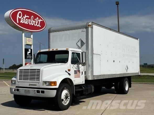 International 4900 Kastenaufbau