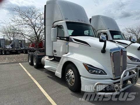 Kenworth T680 Sattelzugmaschinen
