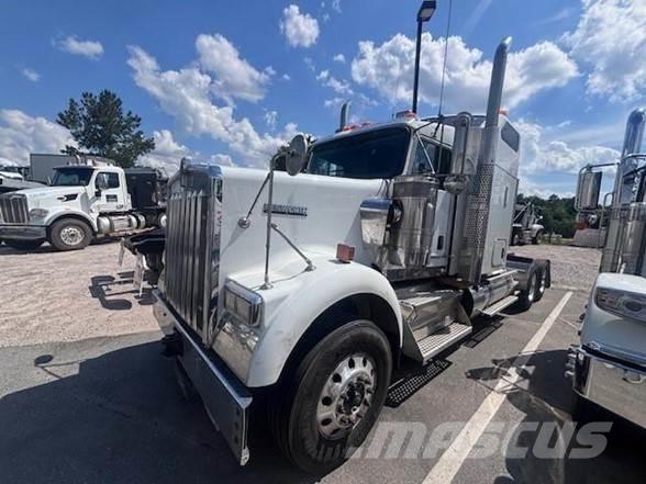 Kenworth W900B Sattelzugmaschinen