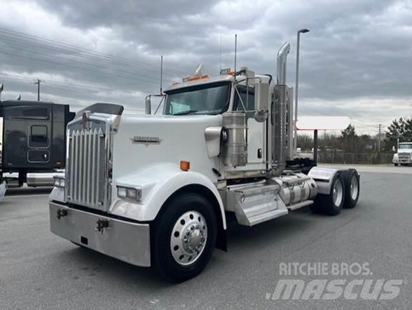 Kenworth W900L Sattelzugmaschinen