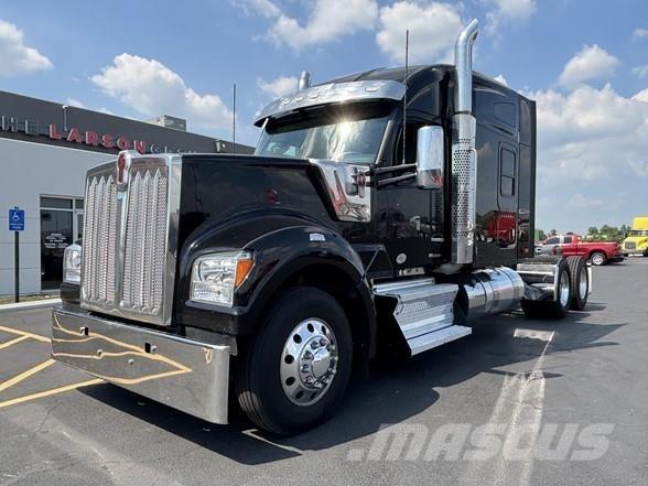 Kenworth W990 Sattelzugmaschinen