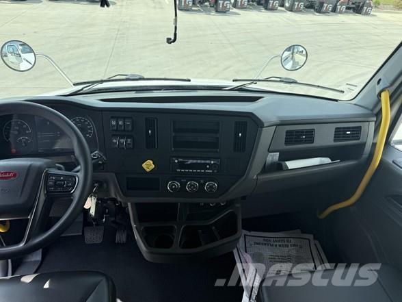 Peterbilt 537 Pritschenwagen/Pritschenwagen mit Seitenklappe